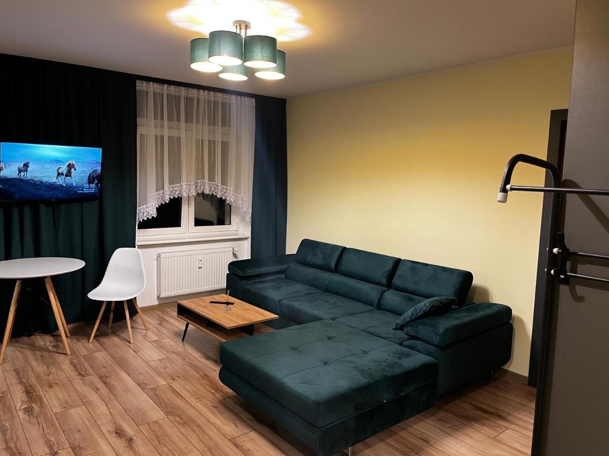 Komfortowy Apartament W Centrum 야우르츠노 외부 사진